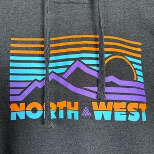 Northwest - Men's Charcoal Sweater with Vibrant Graphic - size medium